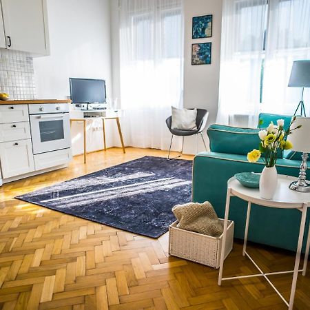 Székesfehérvár Ybl Apartment City Center מראה חיצוני תמונה