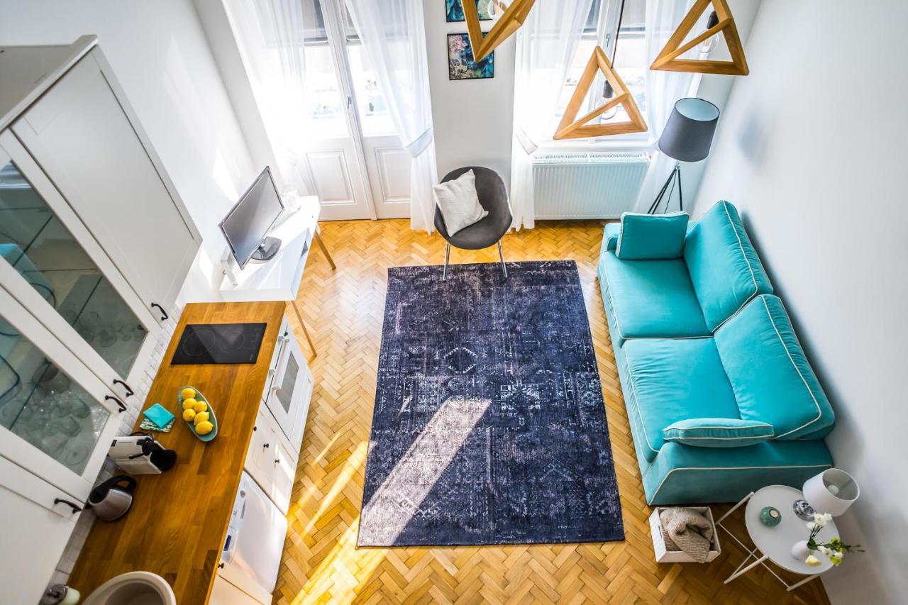 Székesfehérvár Ybl Apartment City Center מראה חיצוני תמונה