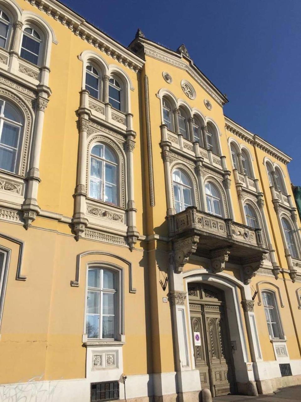 Székesfehérvár Ybl Apartment City Center מראה חיצוני תמונה