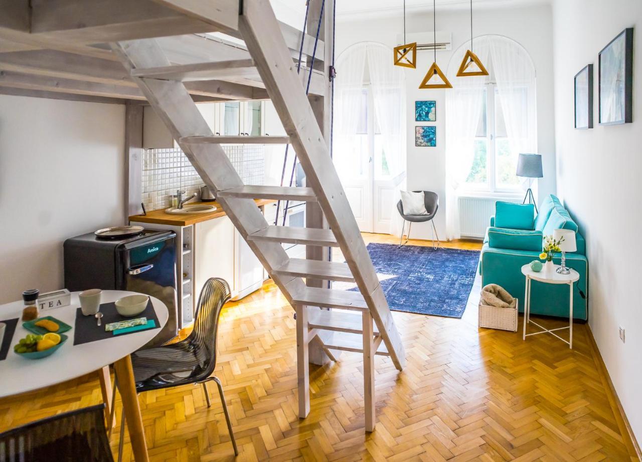 Székesfehérvár Ybl Apartment City Center מראה חיצוני תמונה