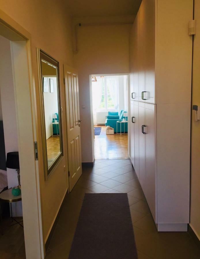 Székesfehérvár Ybl Apartment City Center מראה חיצוני תמונה